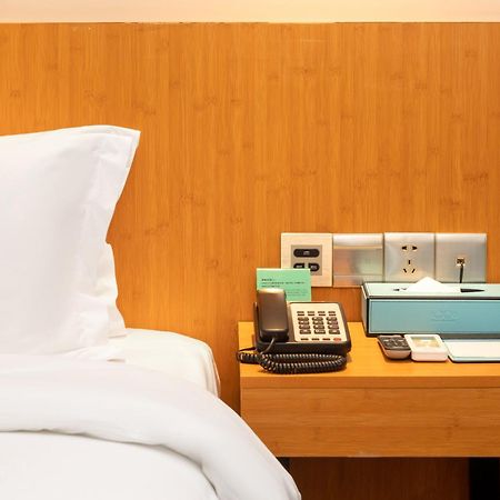 Xana Lite Hotel - Guangzhou Fangcun Huadiwan Metro Station المظهر الخارجي الصورة