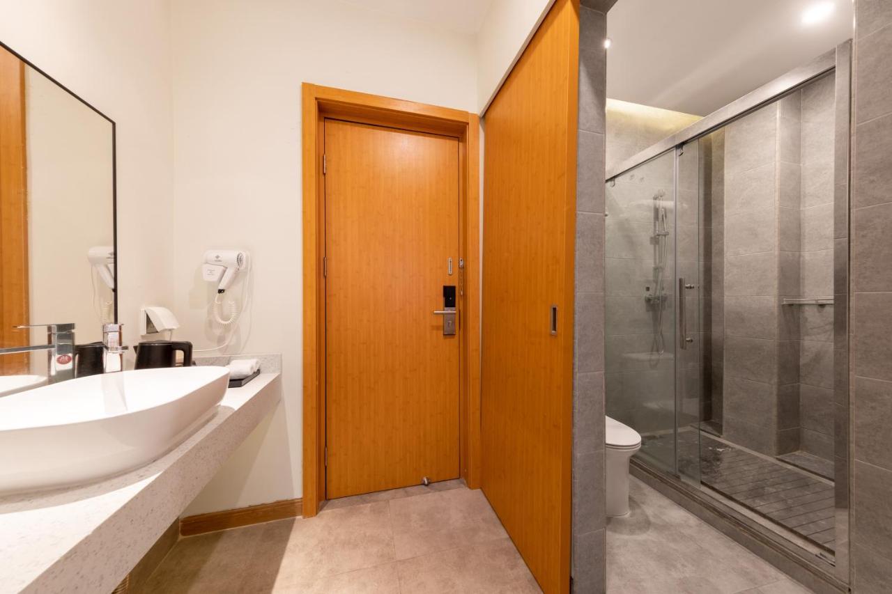 Xana Lite Hotel - Guangzhou Fangcun Huadiwan Metro Station المظهر الخارجي الصورة