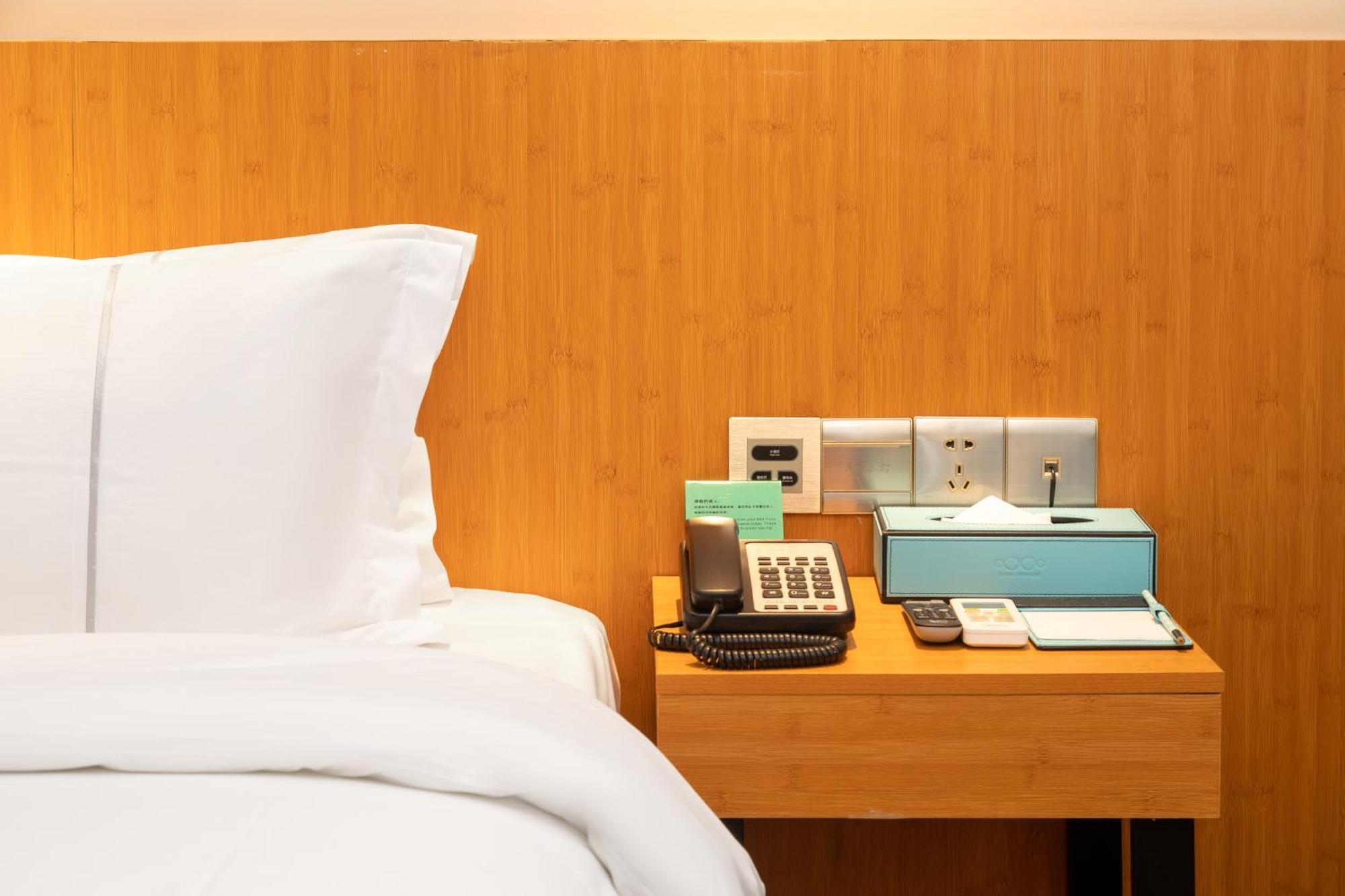 Xana Lite Hotel - Guangzhou Fangcun Huadiwan Metro Station المظهر الخارجي الصورة