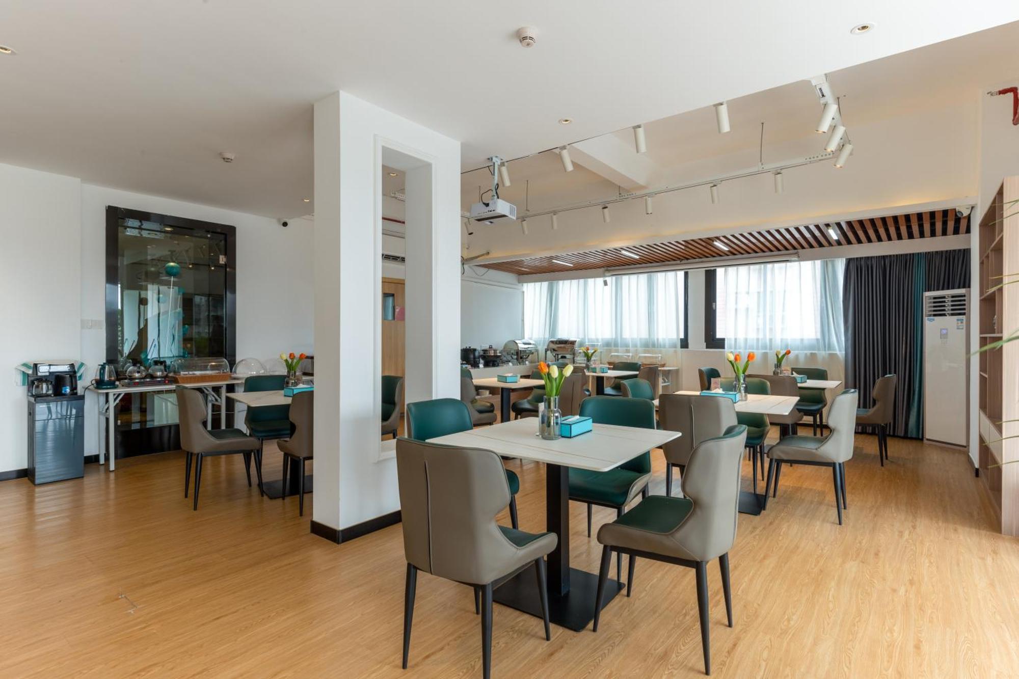 Xana Lite Hotel - Guangzhou Fangcun Huadiwan Metro Station المظهر الخارجي الصورة